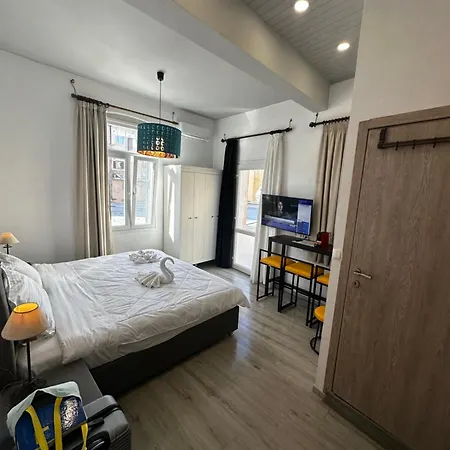 Travelers Luxury Suites, Studios & Apartments Corfu  Exteriér fotografie