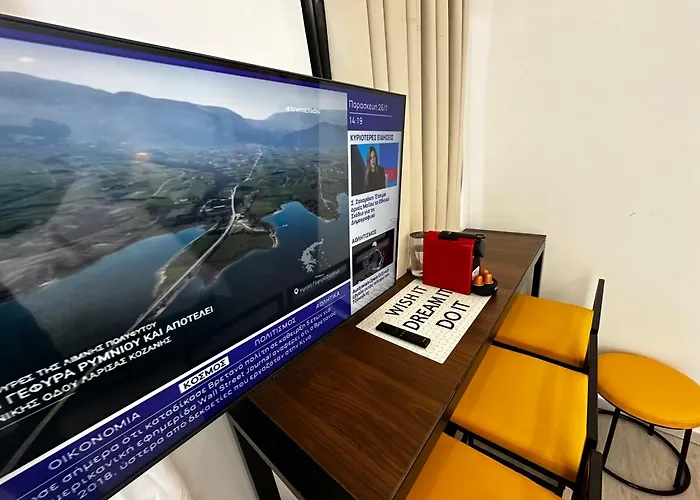 Travelers Luxury Suites, Studios & Apartments