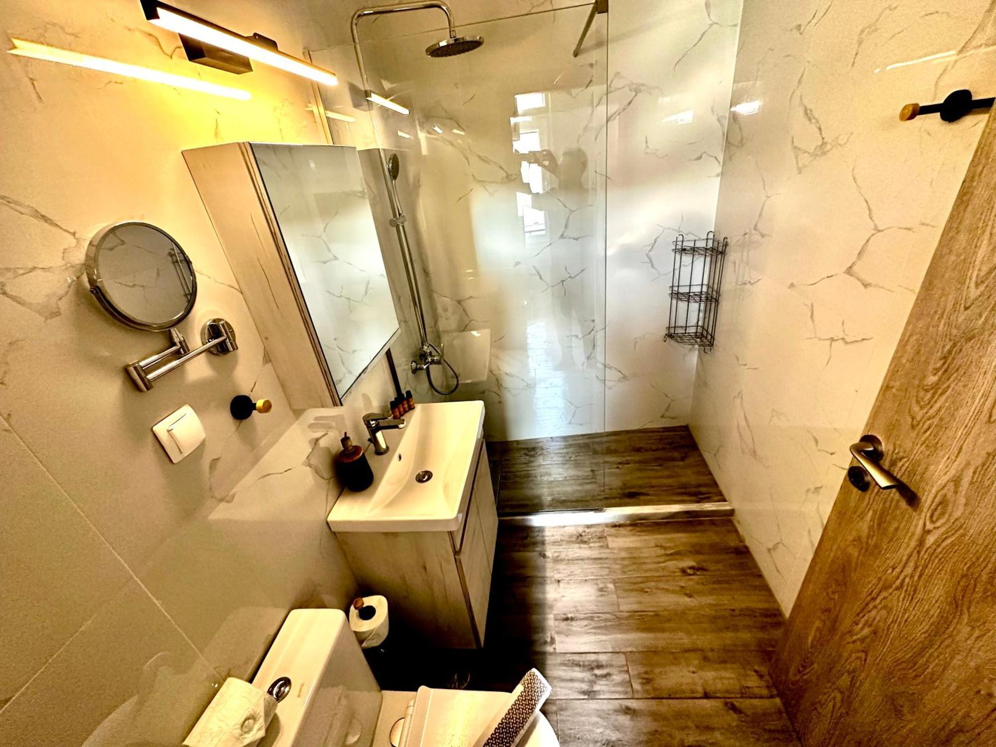 Travelers Luxury Suites, & * Corfu (city)